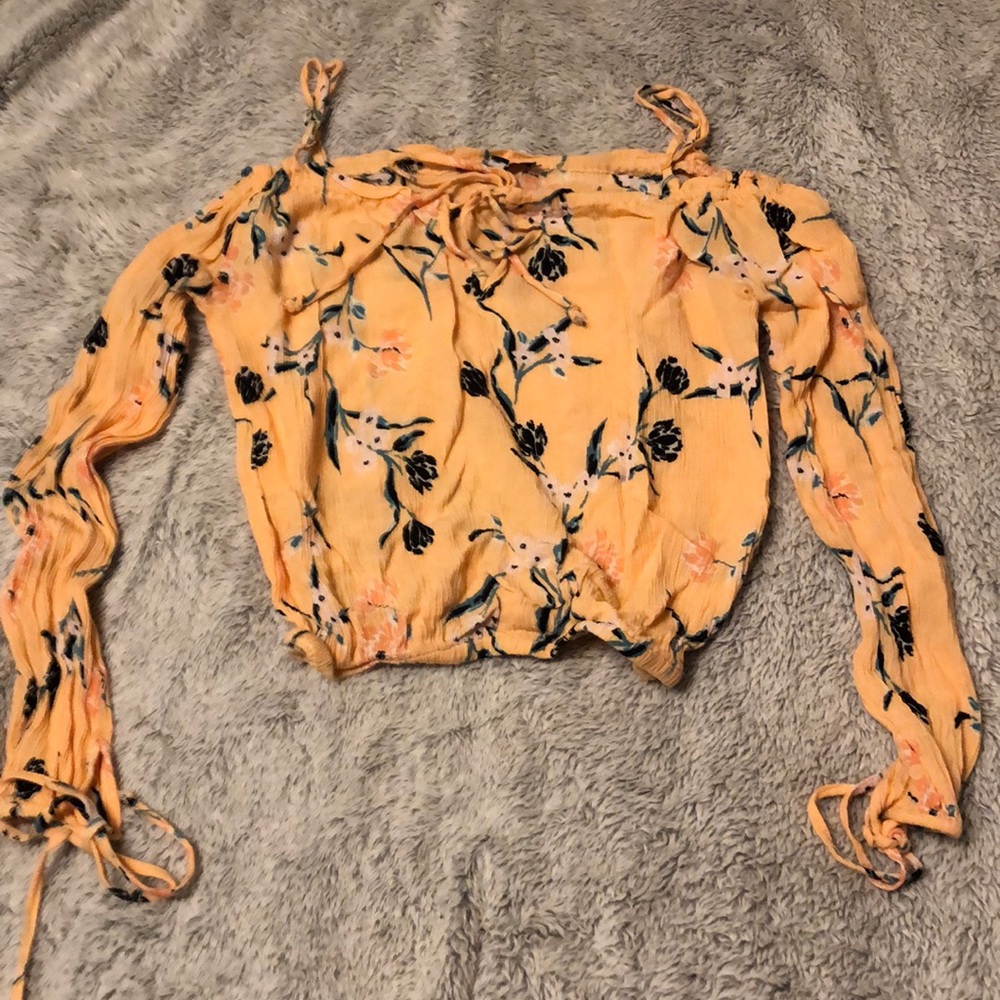 Kendall & Kylie long-sleeve